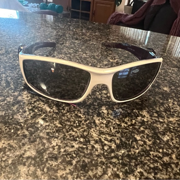 Bakugan themed sunglasses childrenThey have small scuff & Oakley look alike pair - Picture 1 of 12